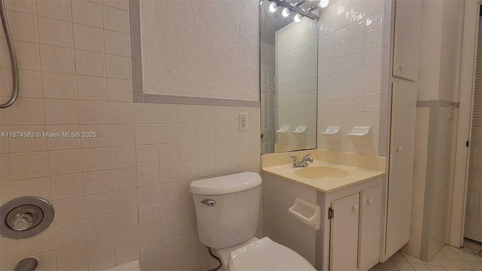 1 Jacaranda Country Club Dr # 104
