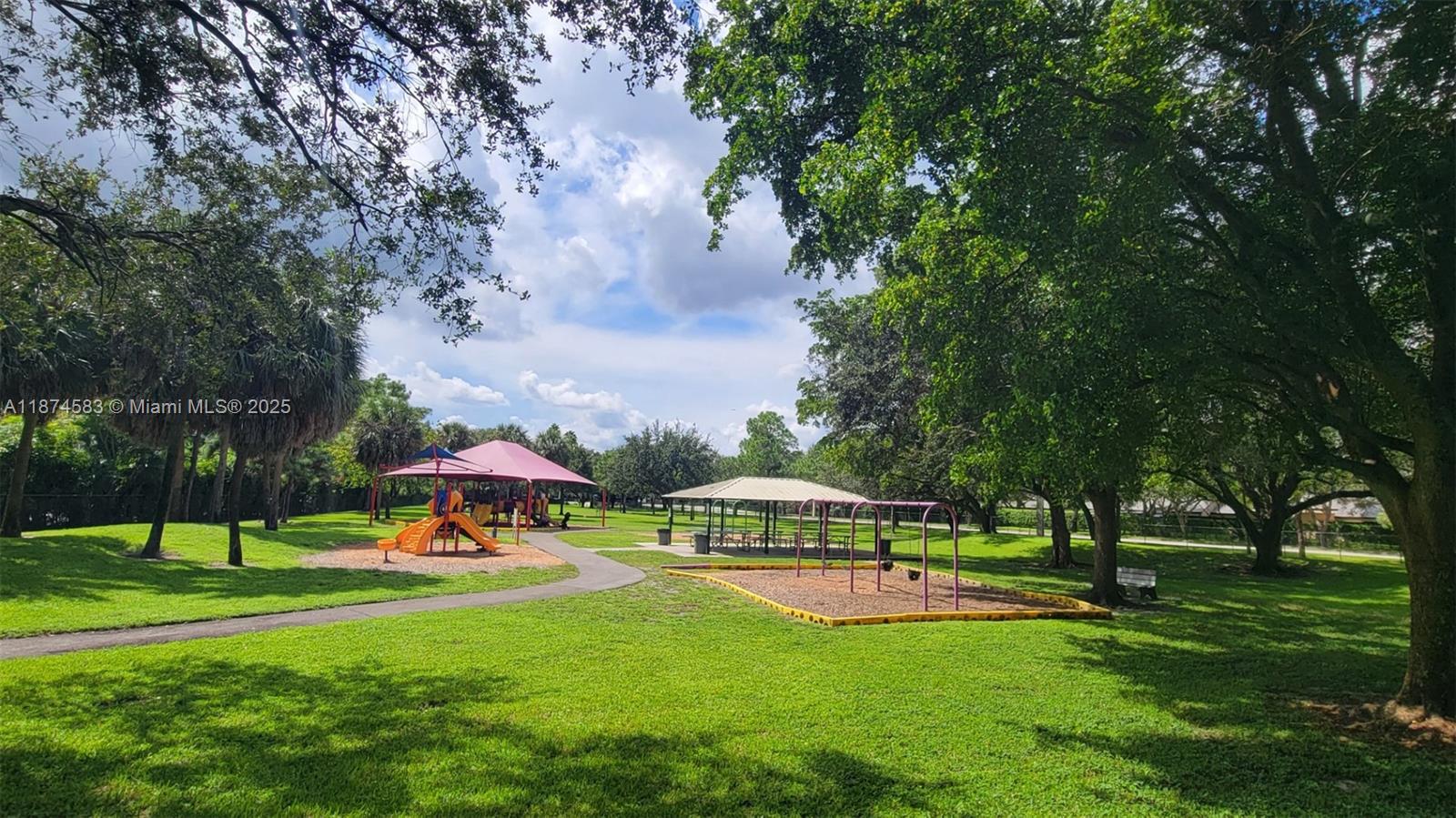 1 Jacaranda Country Club Dr # 104