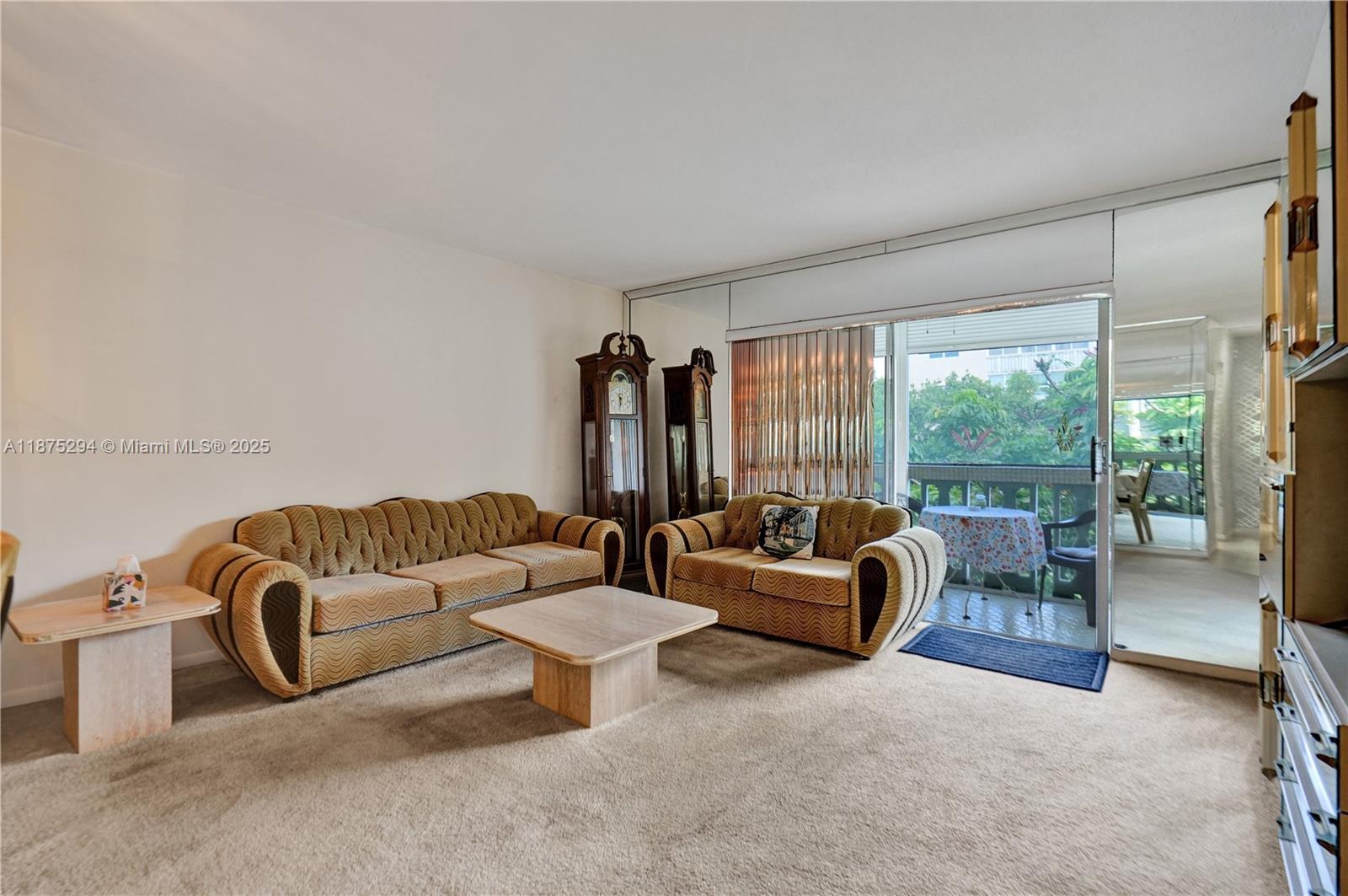 218 NE 12th Ave # 302