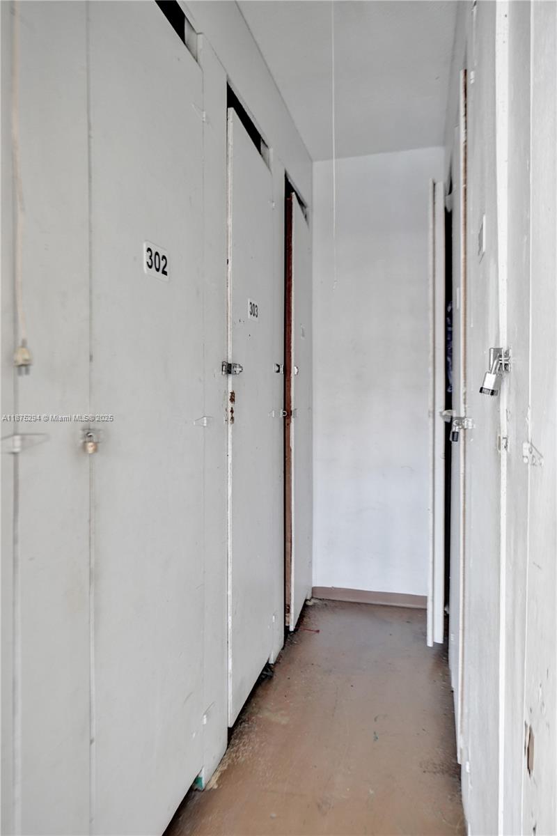 218 NE 12th Ave # 302