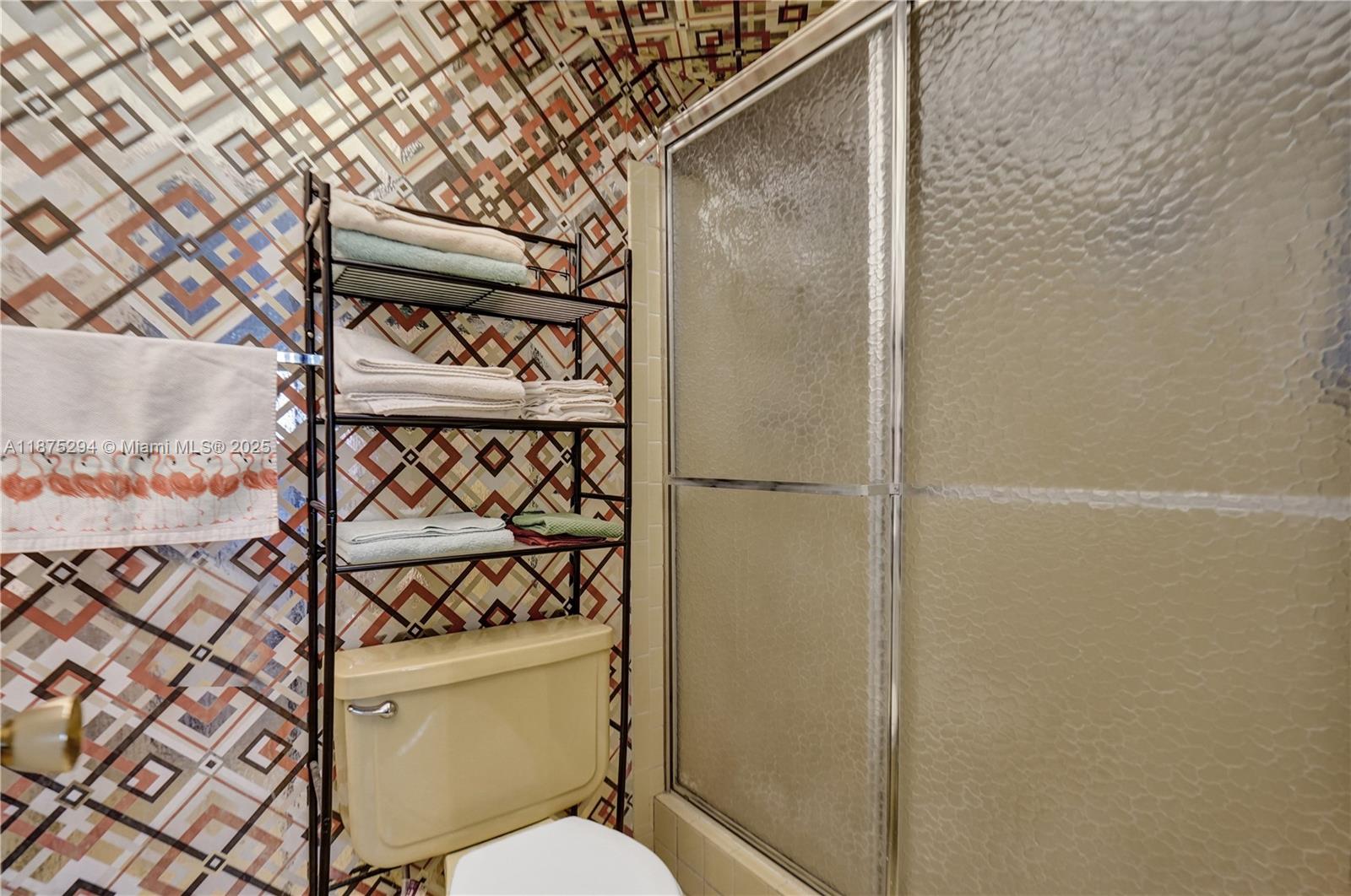 218 NE 12th Ave # 302