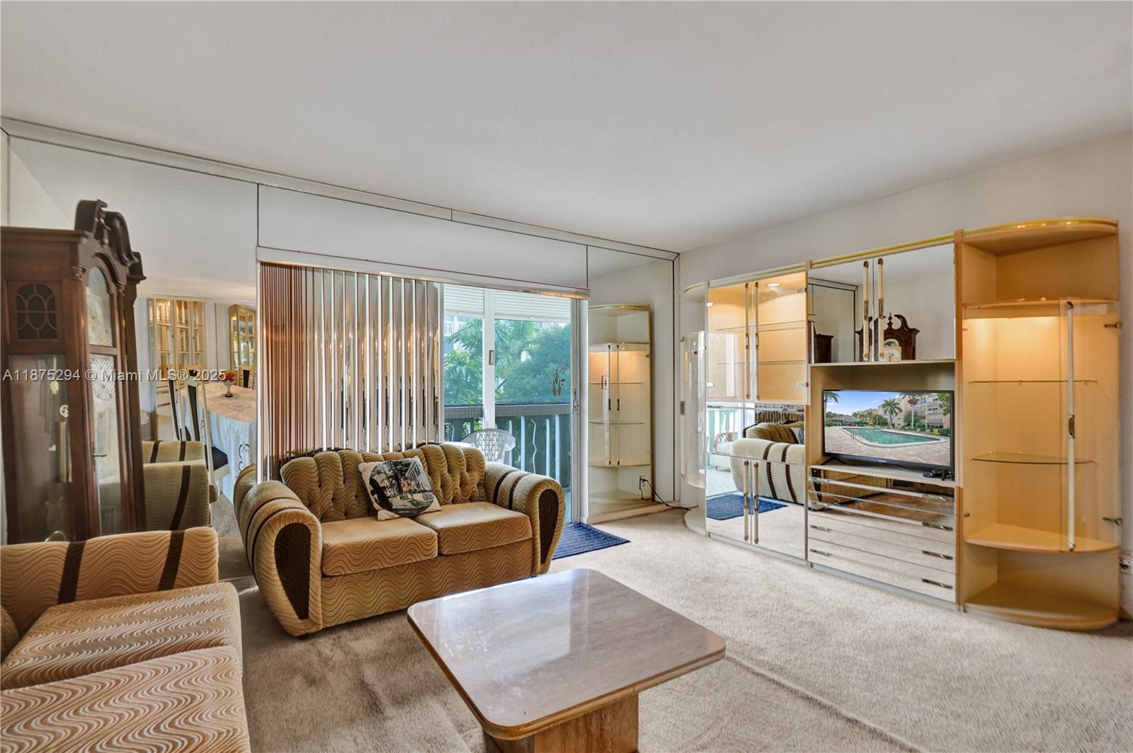 218 NE 12th Ave # 302