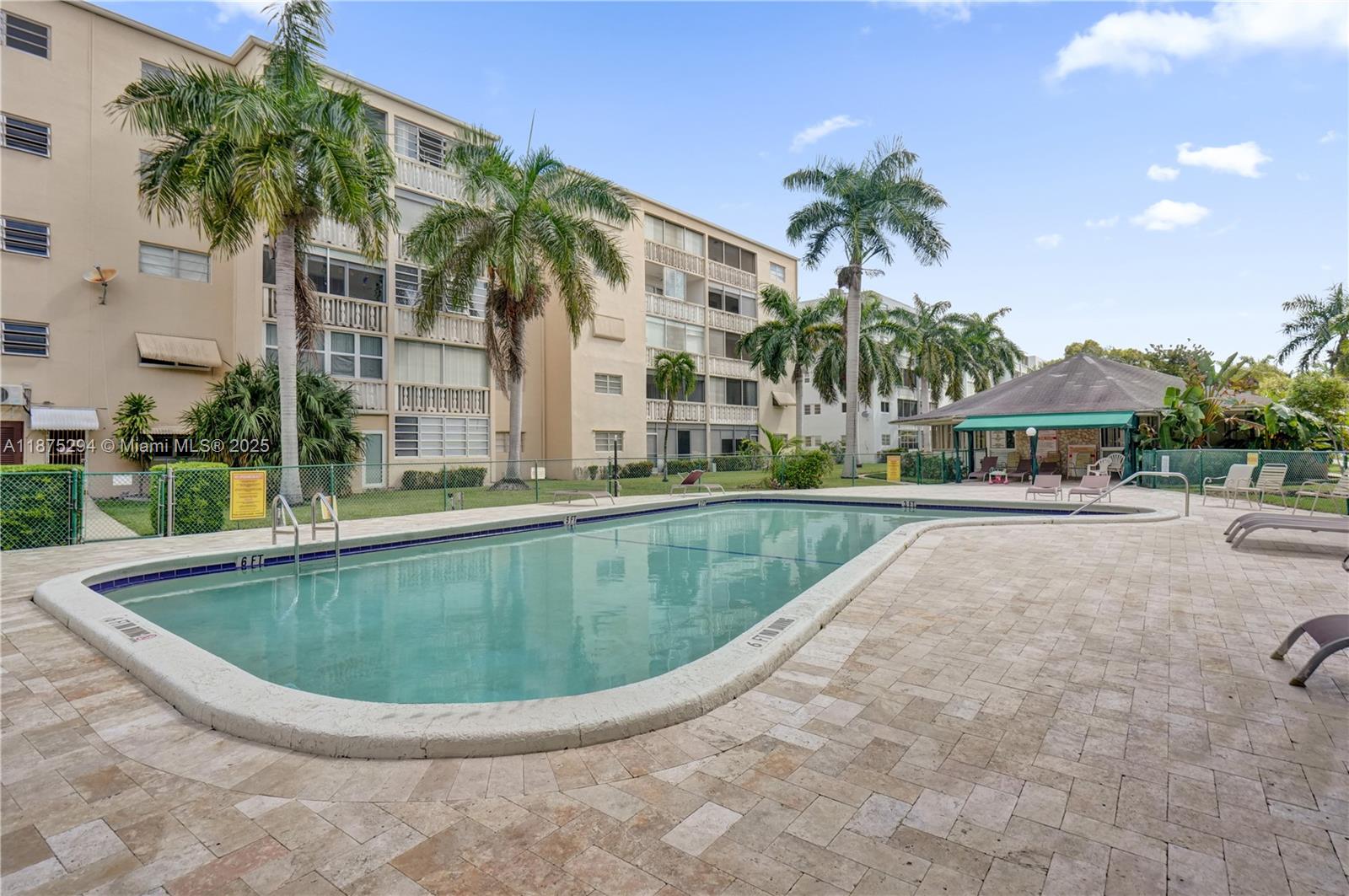 218 NE 12th Ave # 302