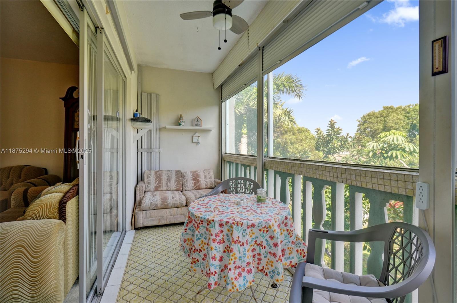 218 NE 12th Ave # 302