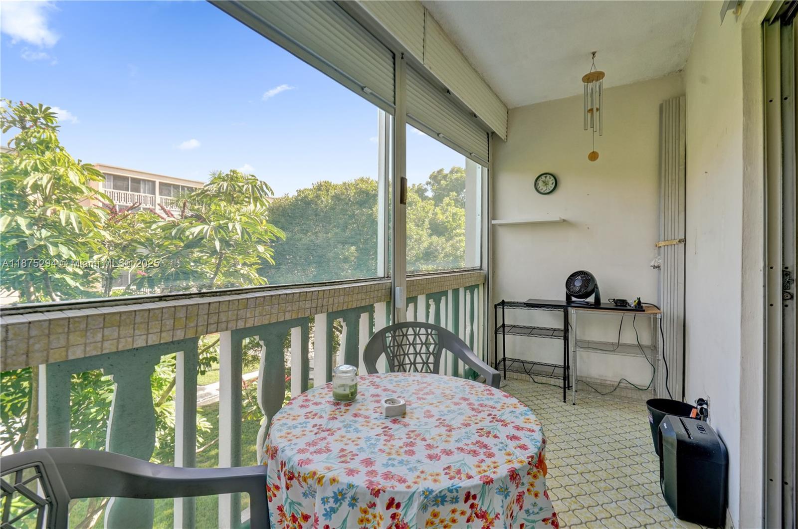 218 NE 12th Ave # 302