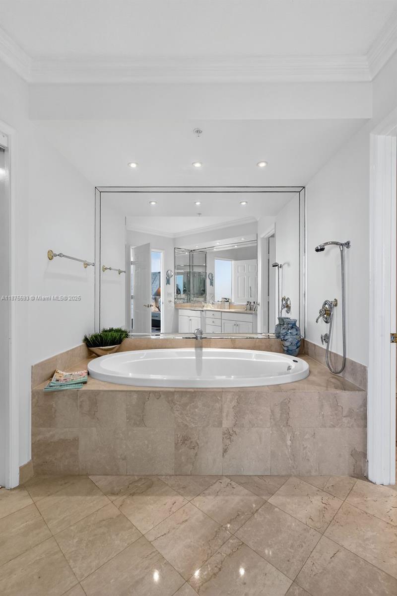 3370 Hidden Bay Dr # 1808