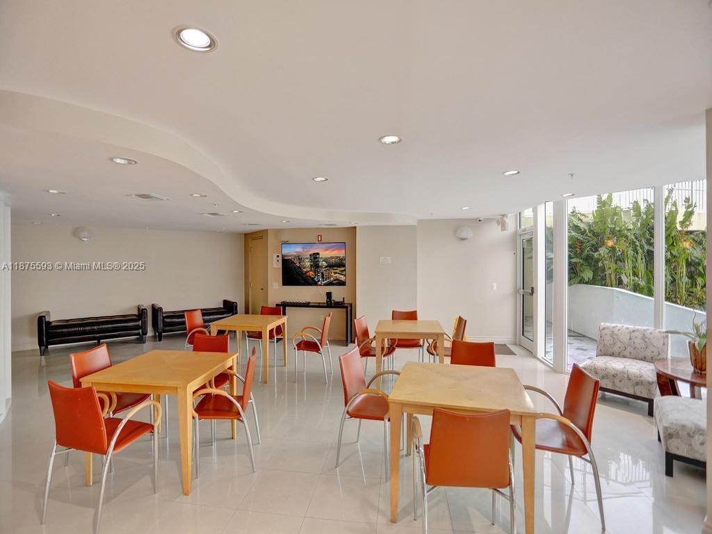 3370 Hidden Bay Dr # 1808