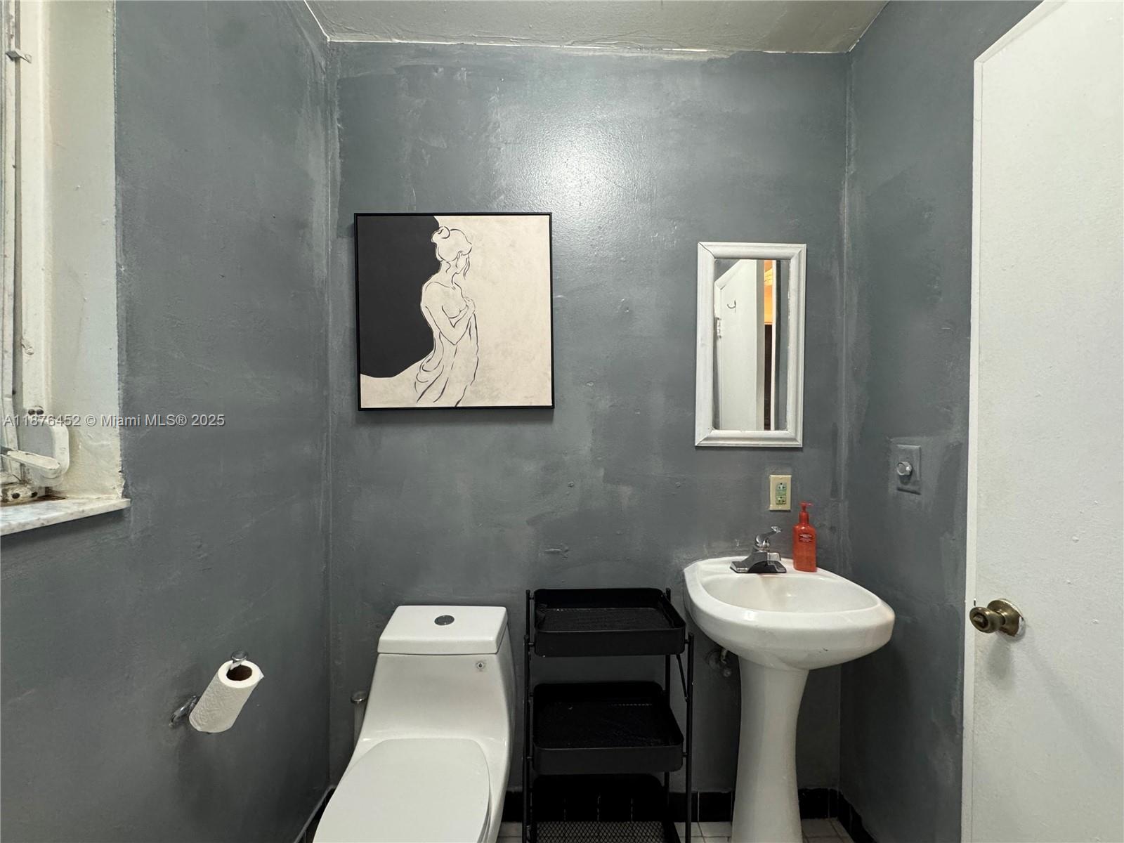 1525 Pennsylvania Ave # 17