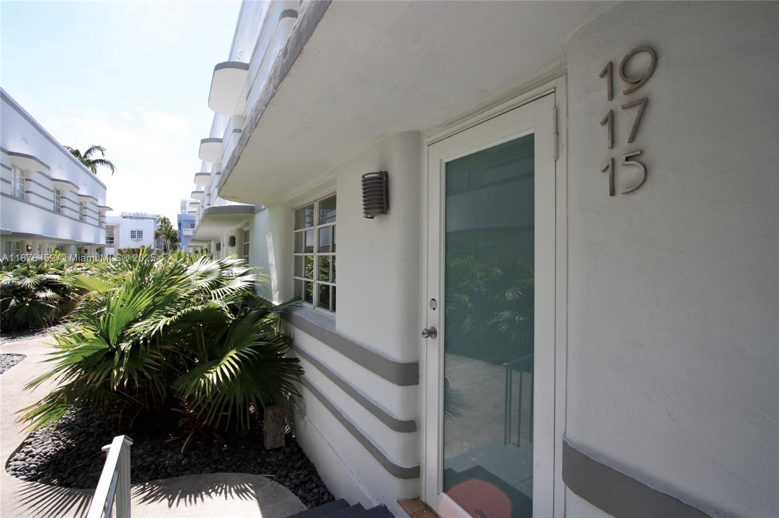 1525 Pennsylvania Ave # 17