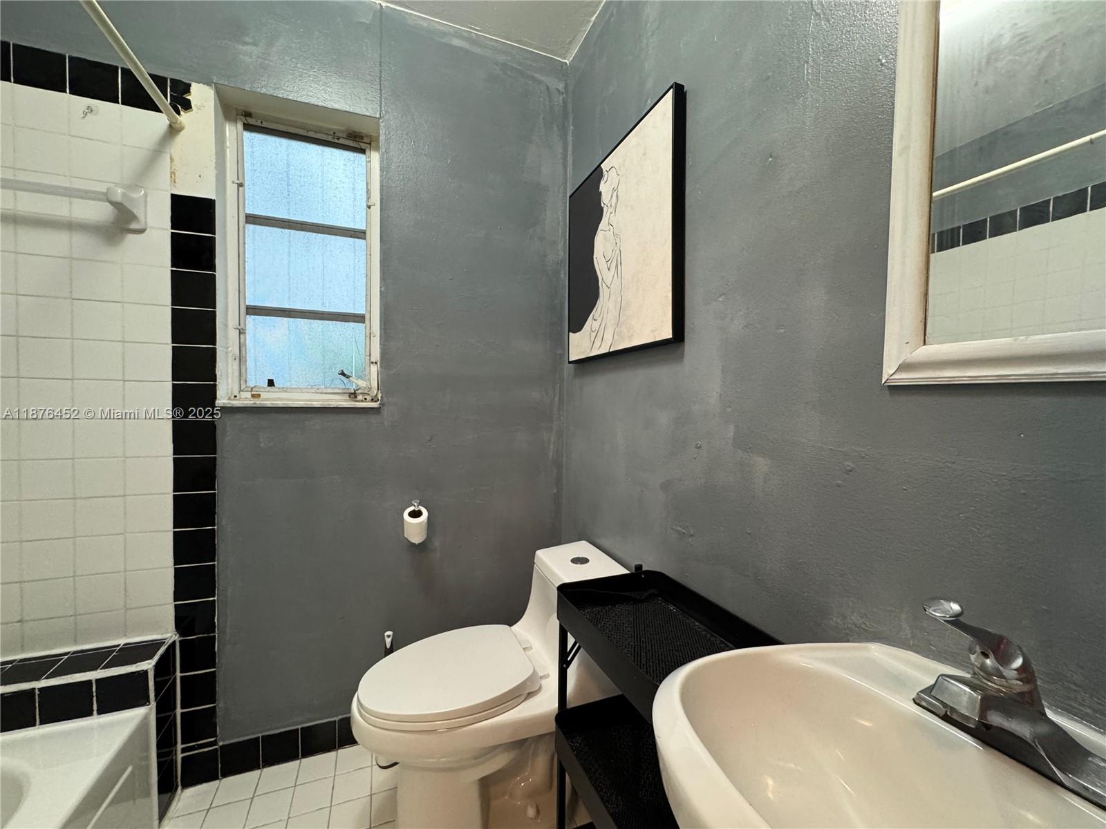 1525 Pennsylvania Ave # 17