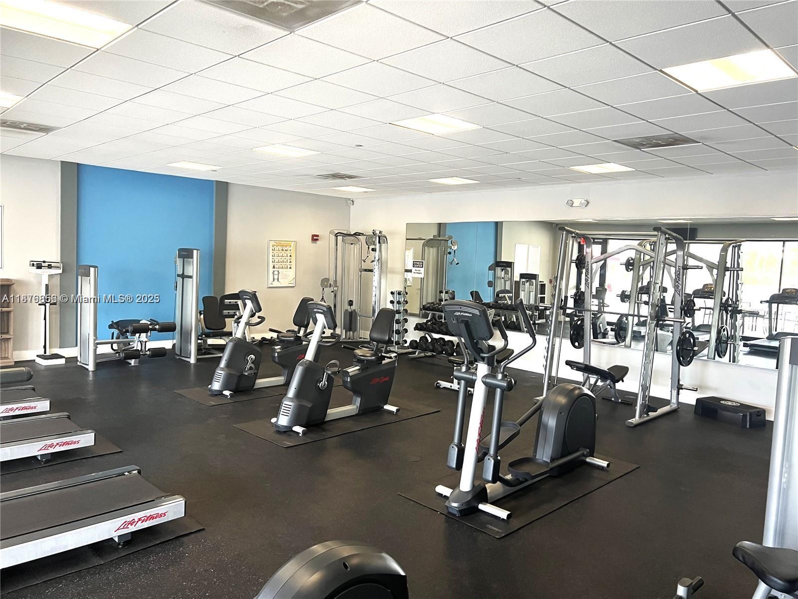 3675 N Country Club Dr # 507