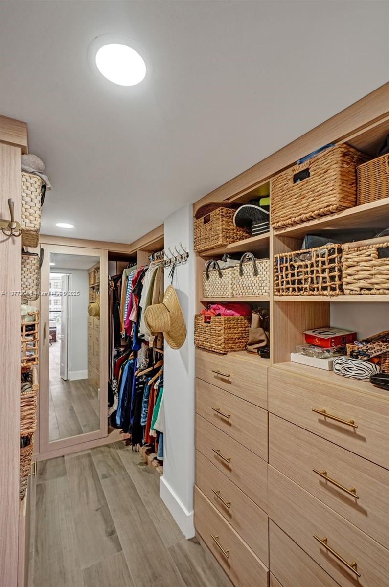 600 Three Islands Blvd # 615