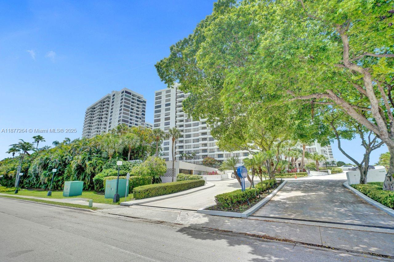 600 Three Islands Blvd # 615