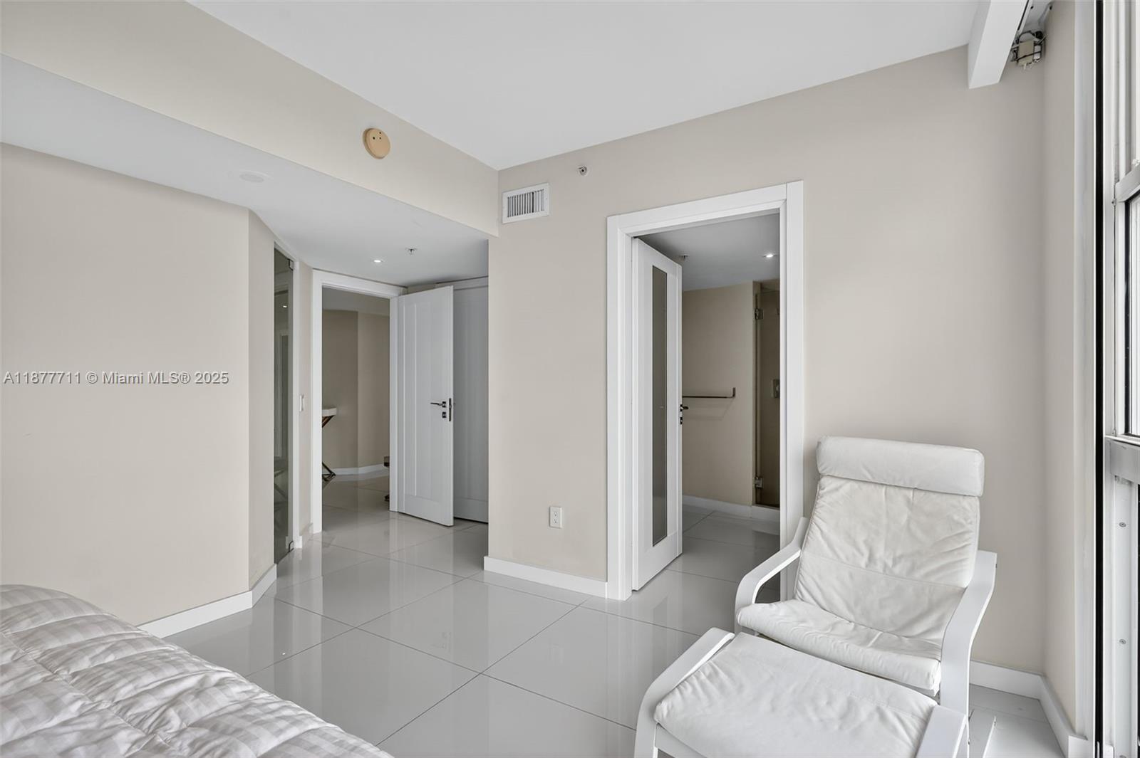 3370 Hidden Bay Dr # 2915