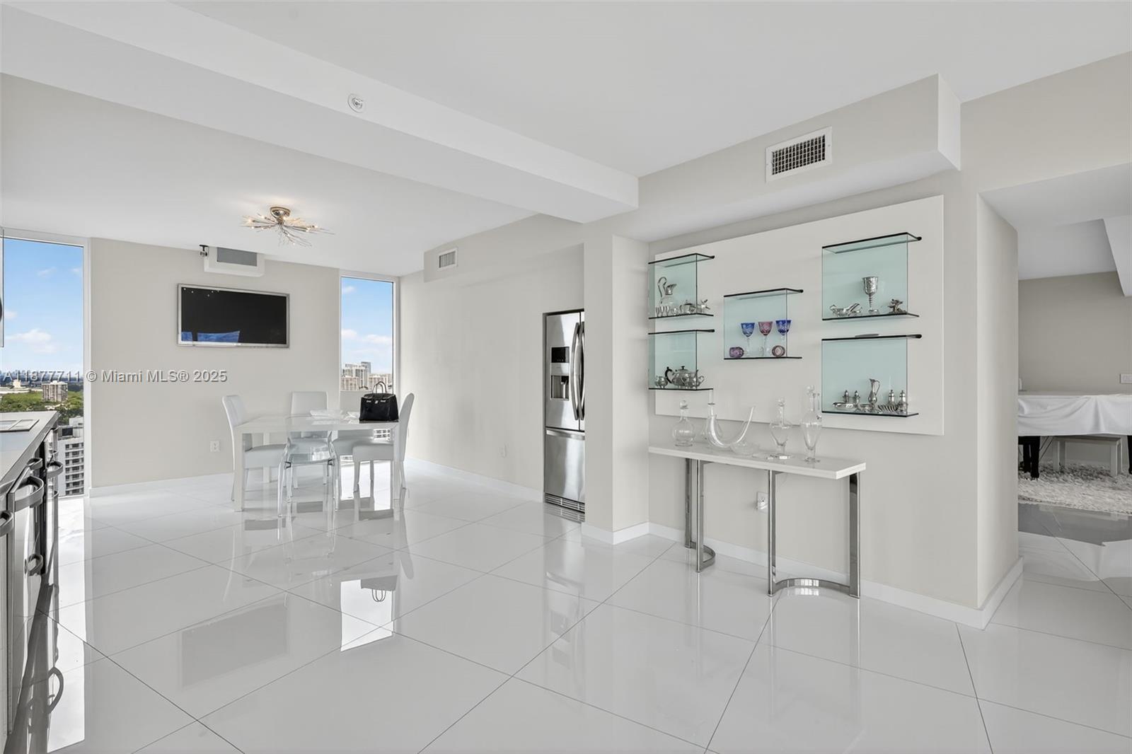 3370 Hidden Bay Dr # 2915