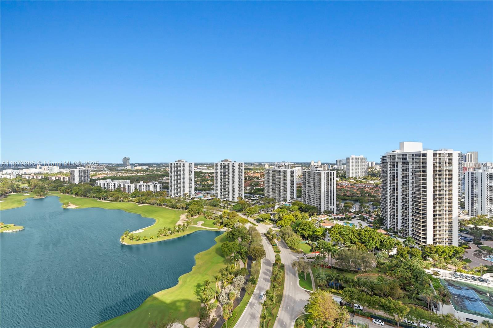 20185 E Country Club Dr Unit: PH6