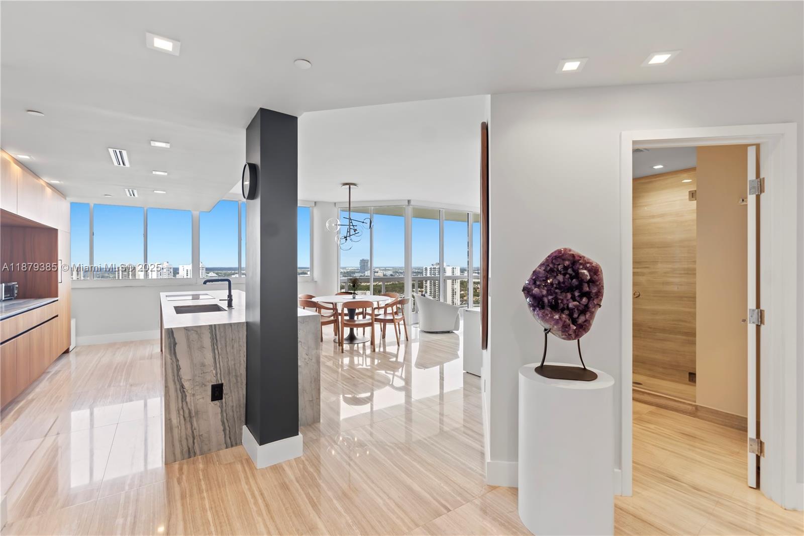 20185 E Country Club Dr Unit: PH6