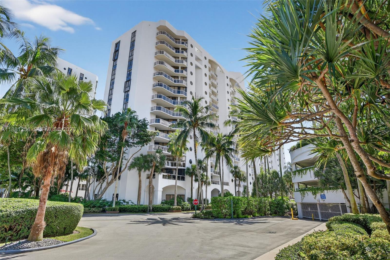 3610 Yacht Club Dr # 508