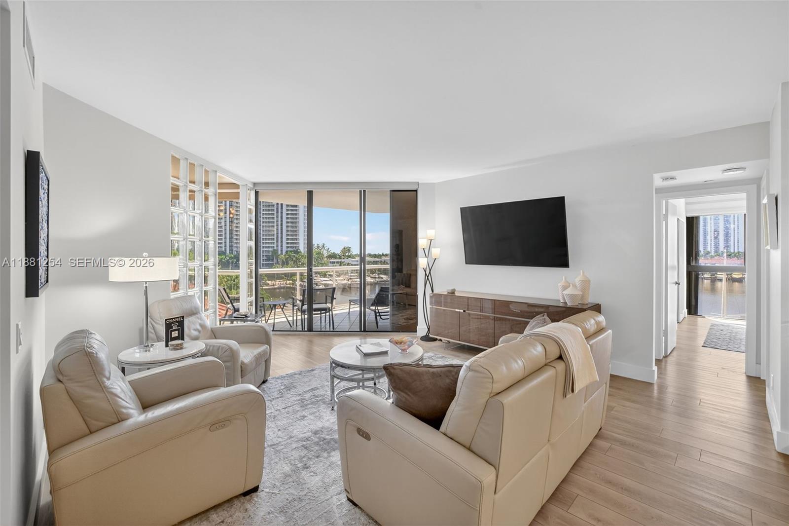 3610 Yacht Club Dr # 508