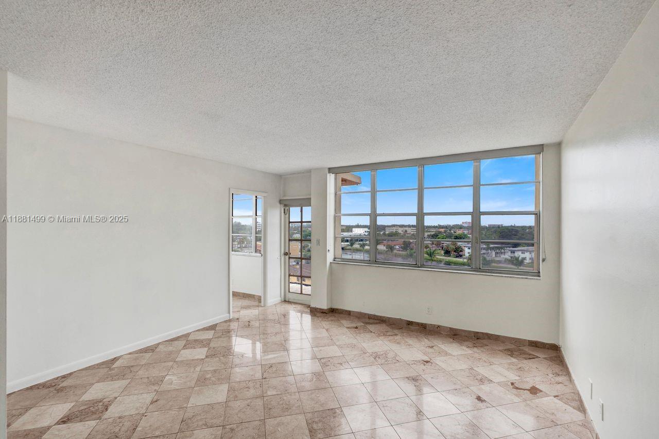 2025 NE 164th St # 716