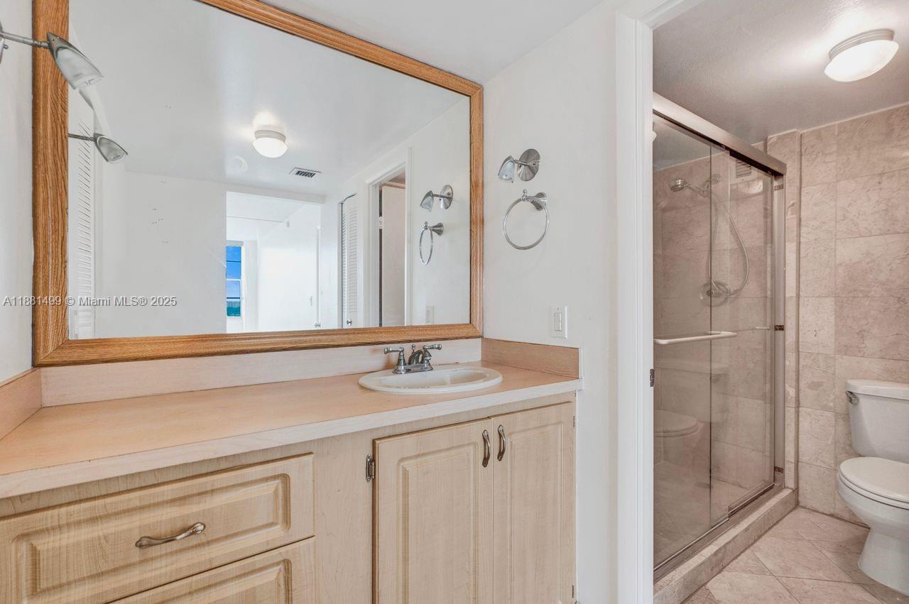 2025 NE 164th St # 716