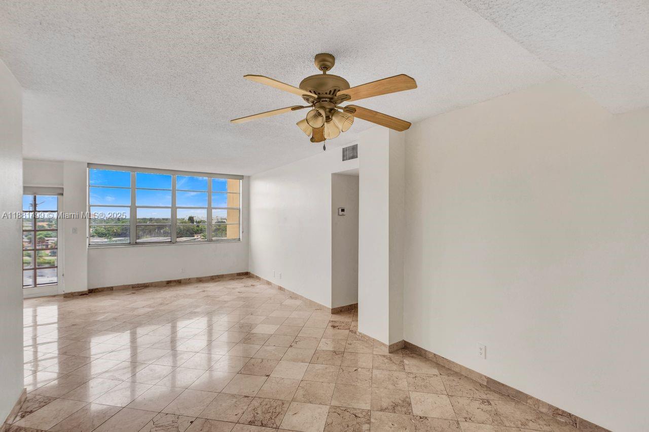 2025 NE 164th St # 716