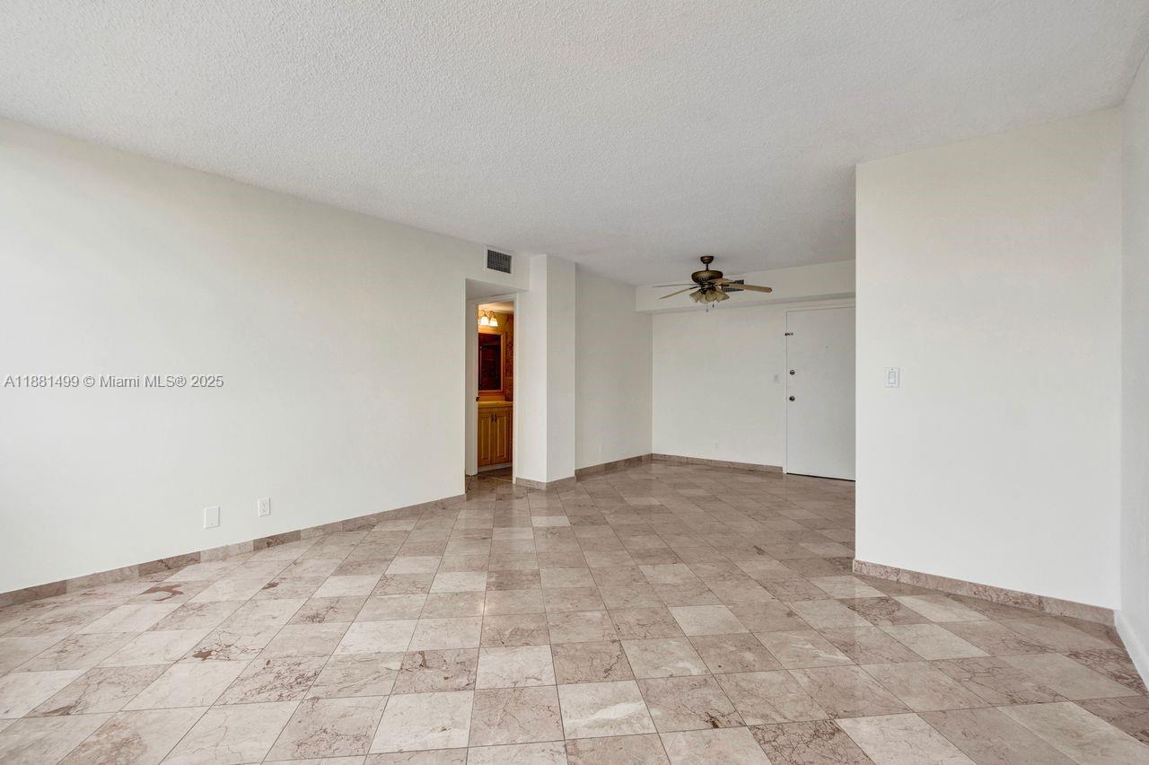 2025 NE 164th St # 716