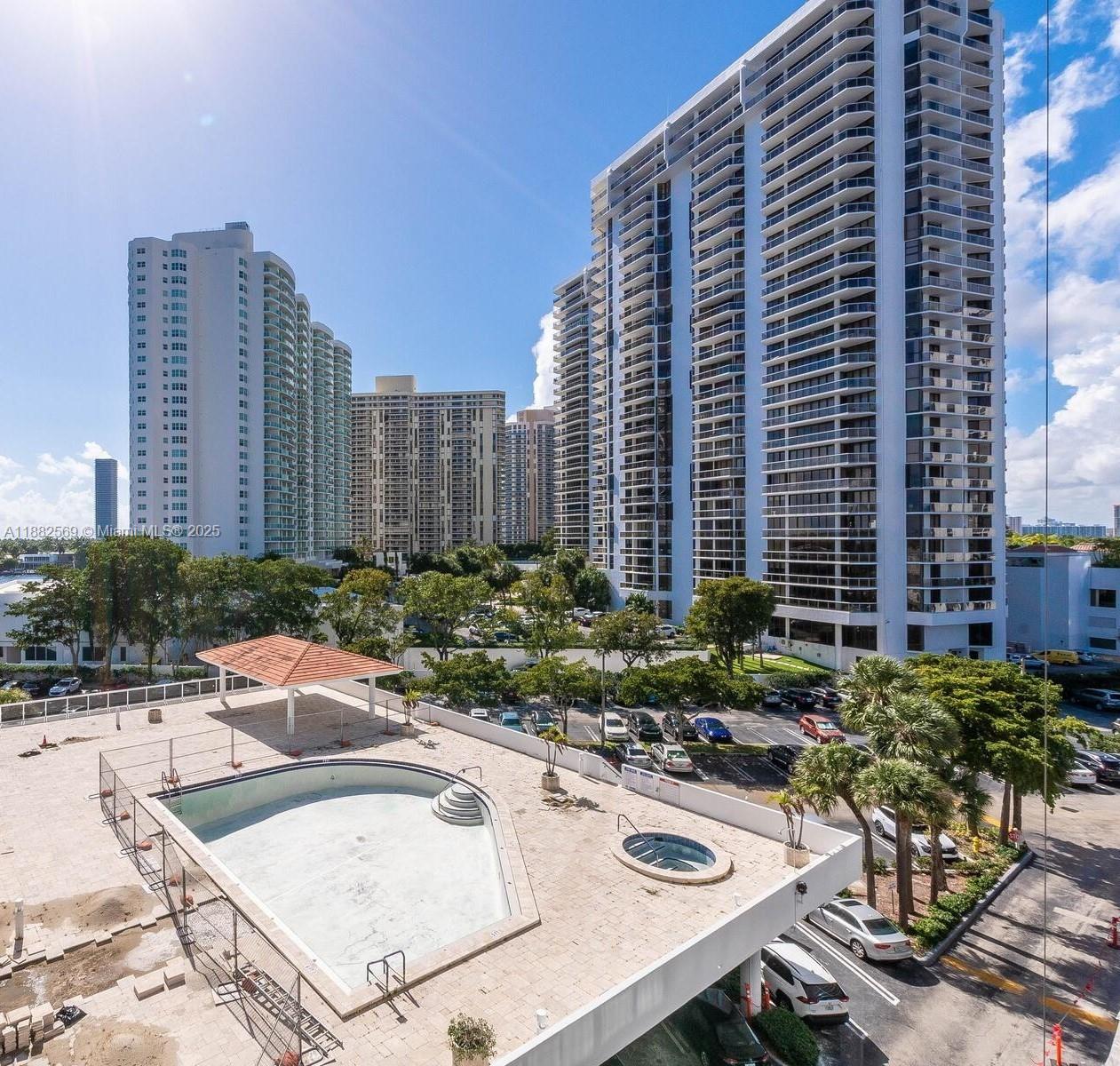 20515 E Country Club Dr # 442