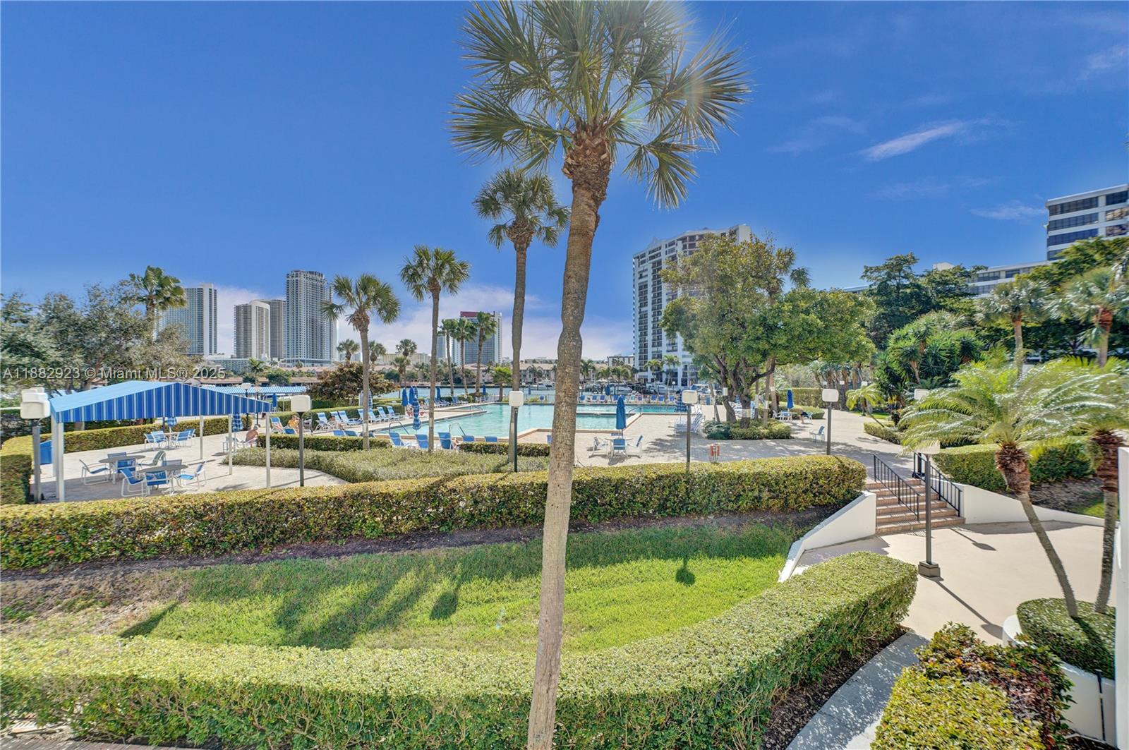 2500 Parkview Dr # 808