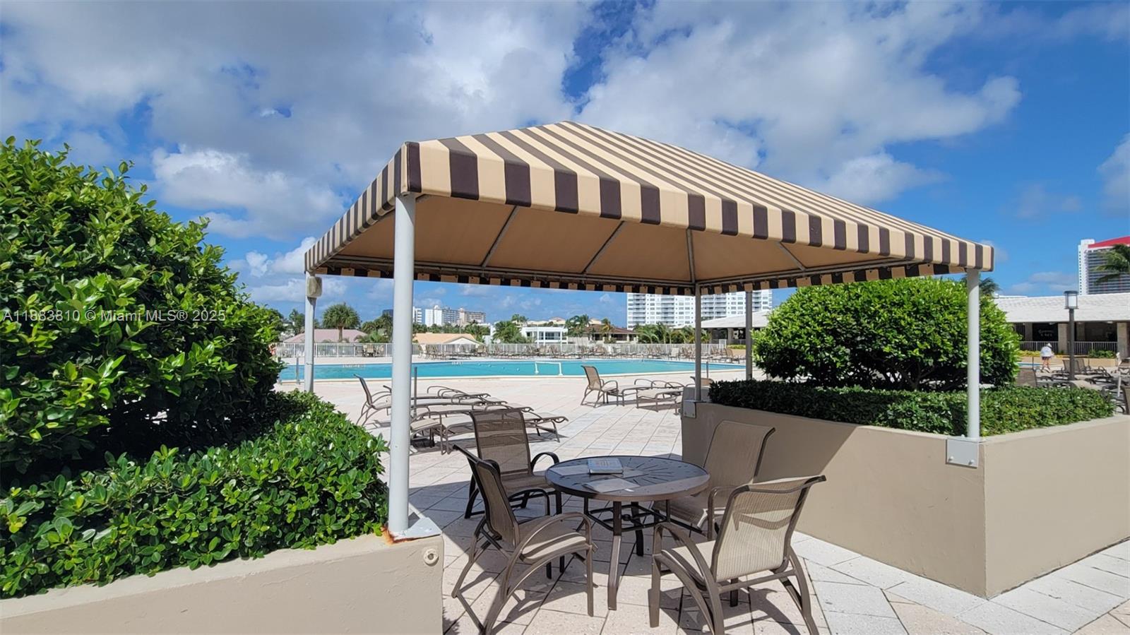 1965 S Ocean Dr Unit: ME