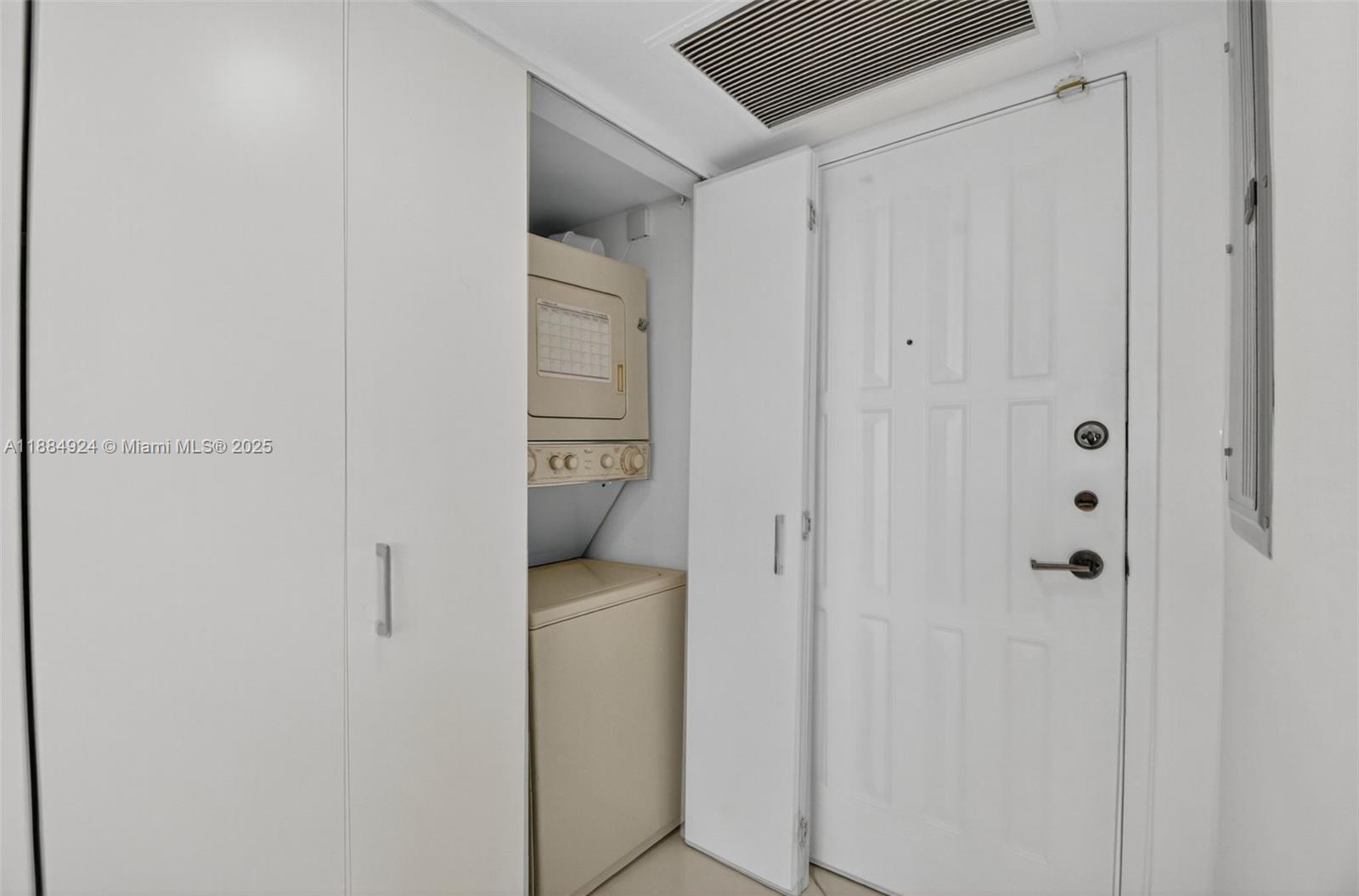 600 Parkview Dr # 1020