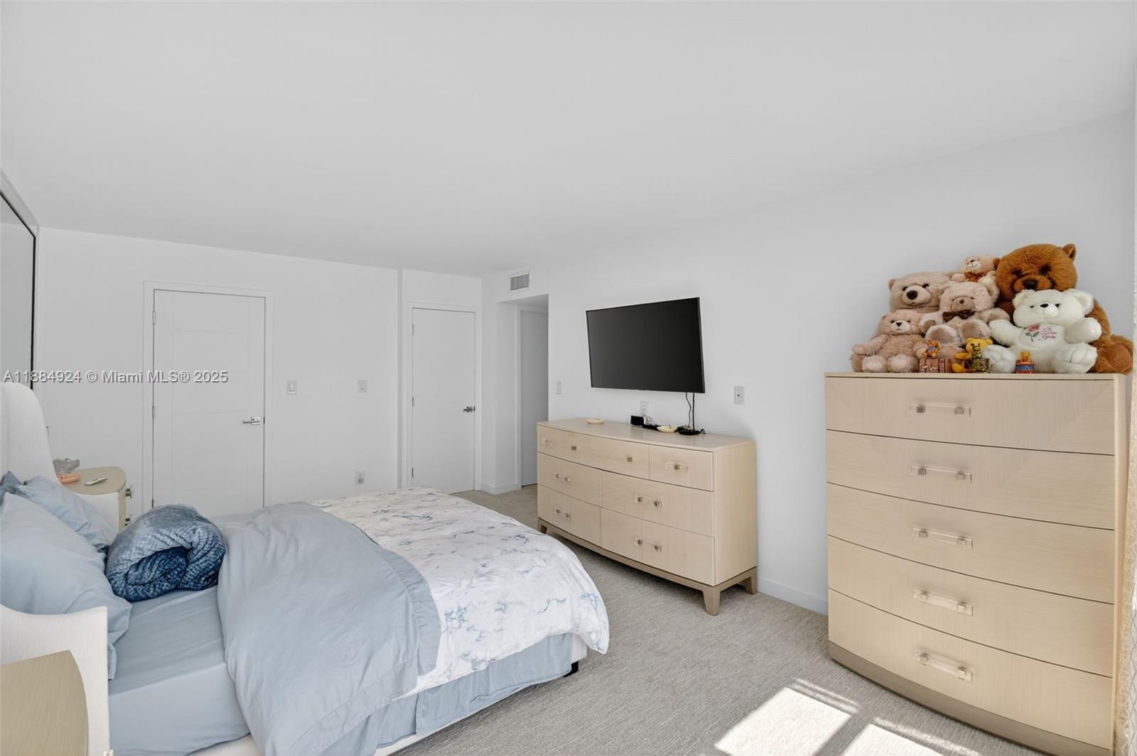 600 Parkview Dr # 1020