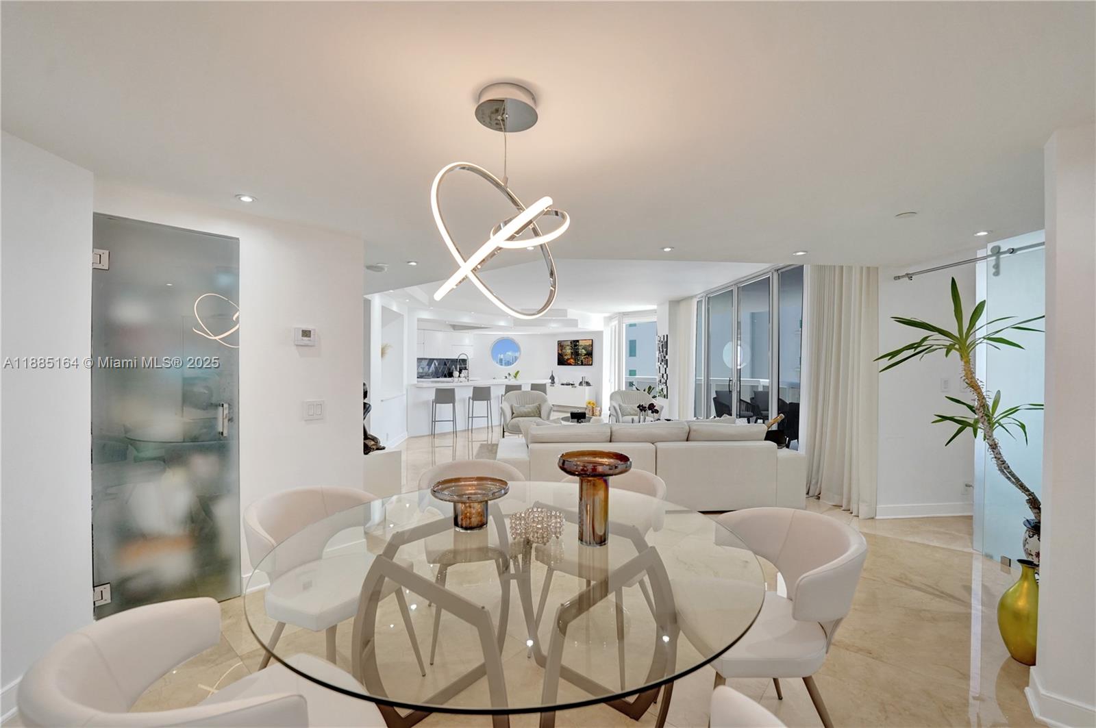 20185 E Country Club Dr # 2304