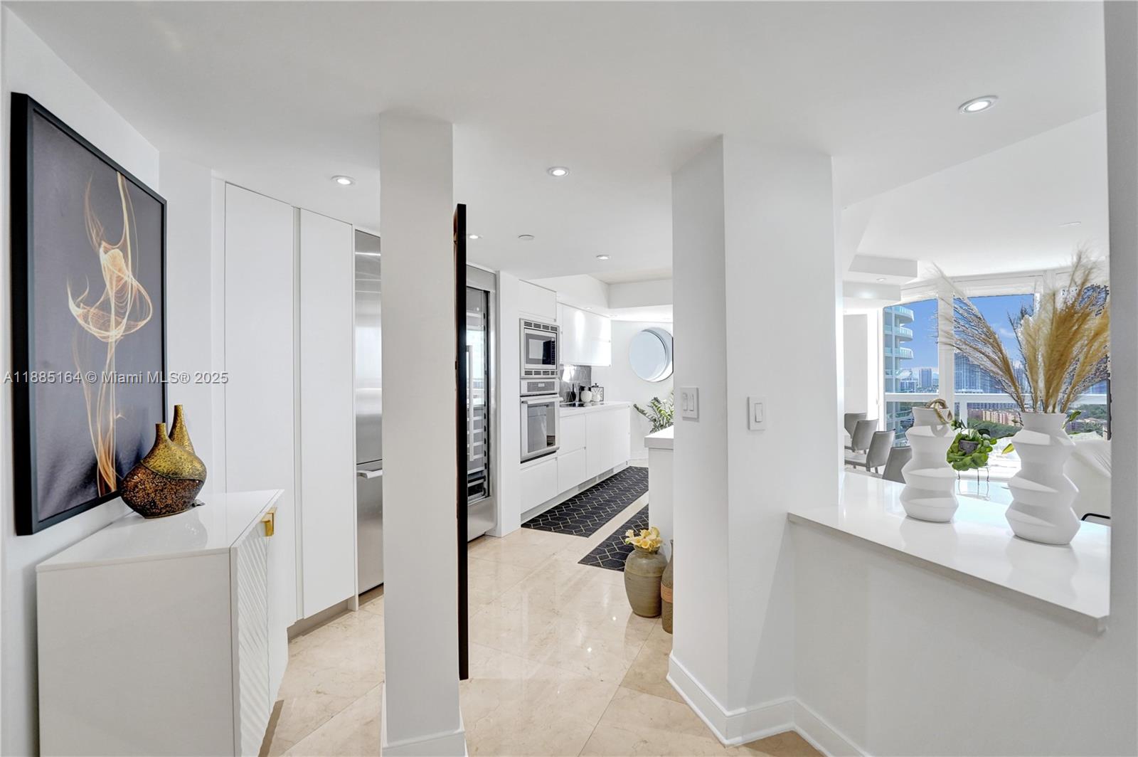 20185 E Country Club Dr # 2304