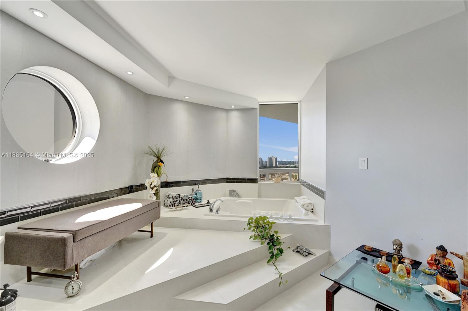 20185 E Country Club Dr # 2304