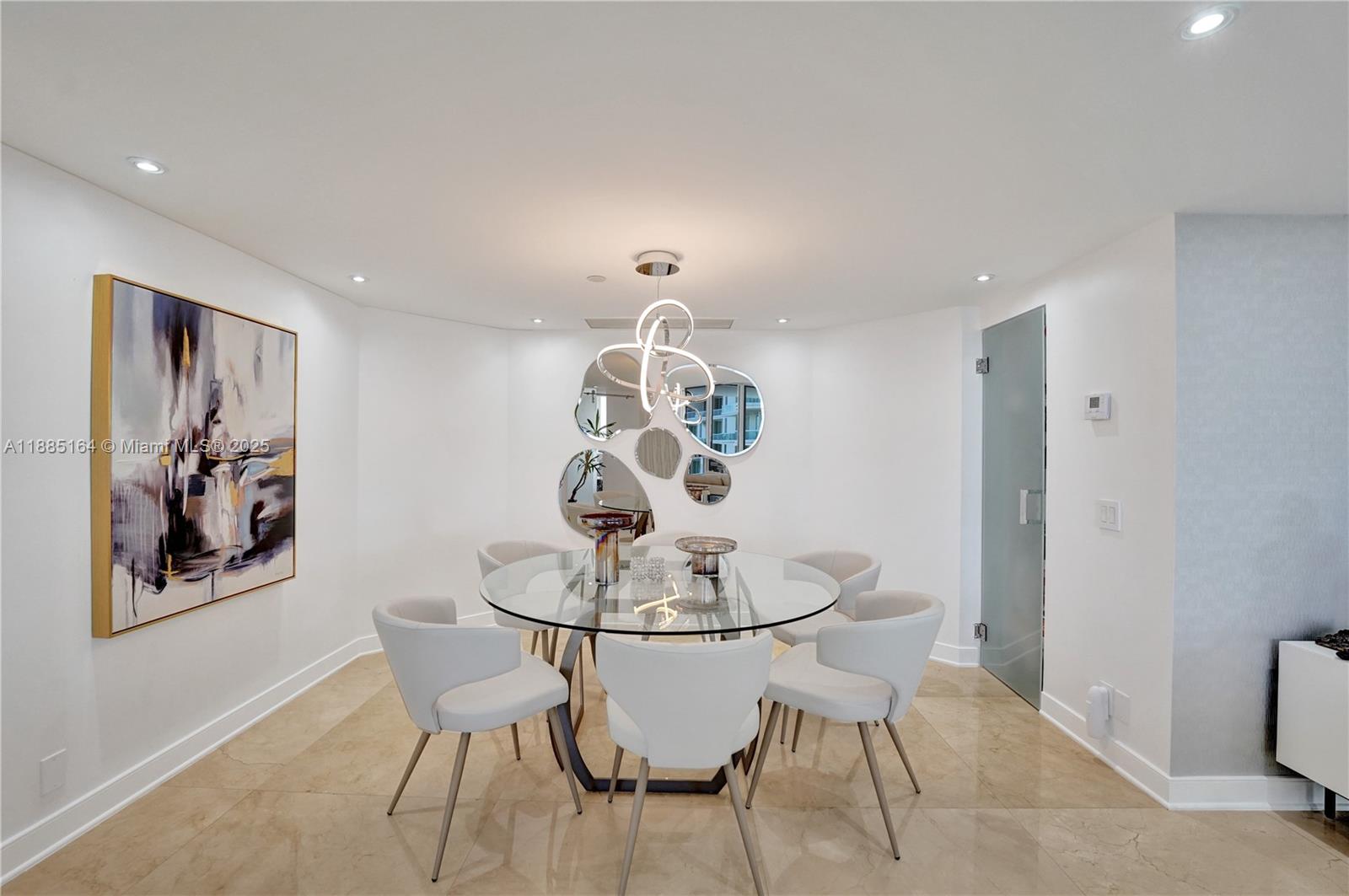 20185 E Country Club Dr # 2304