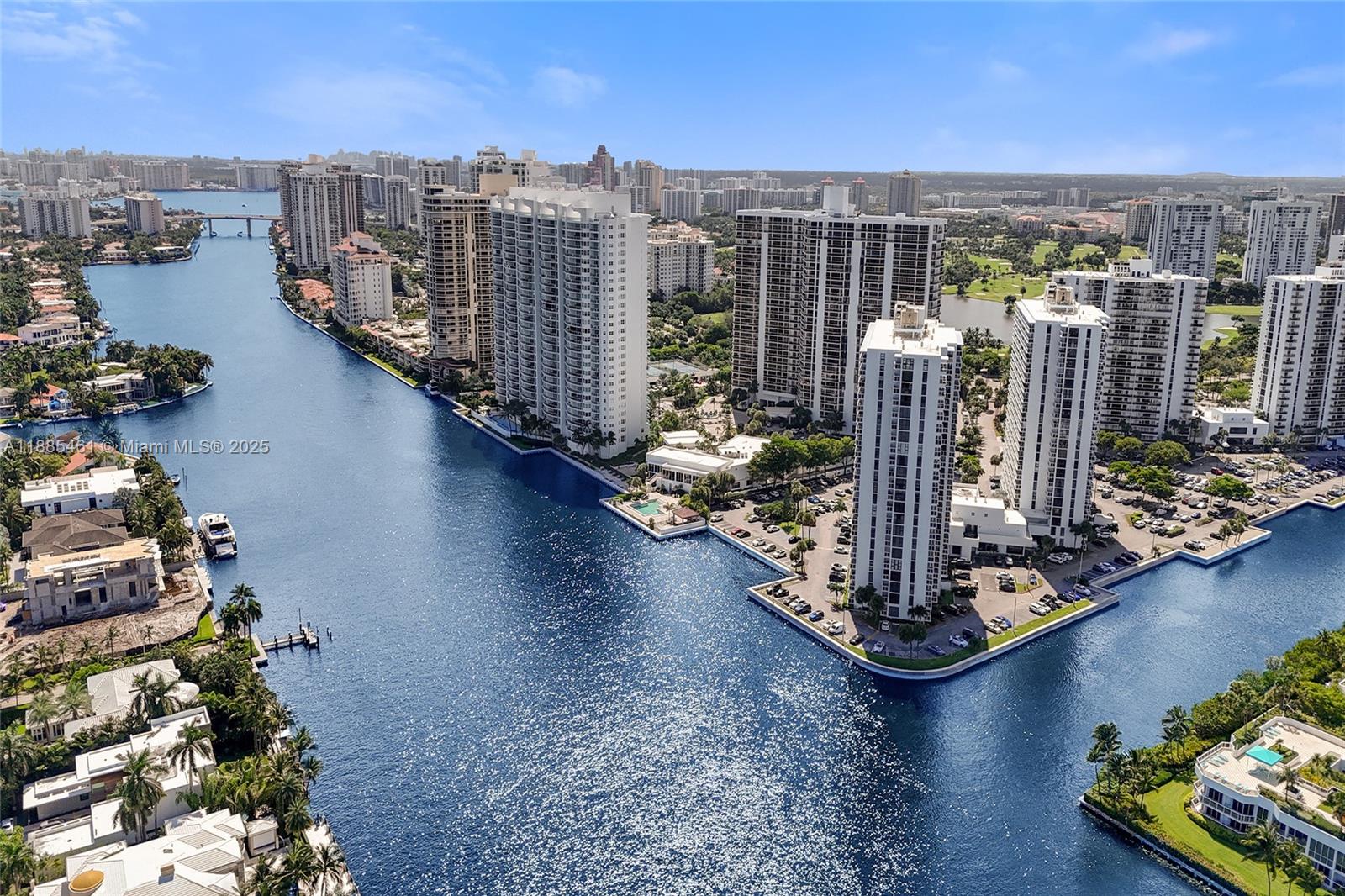 20505 E Country Club Dr # 2233