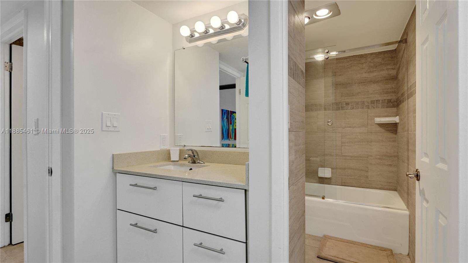 20505 E Country Club Dr # 2233