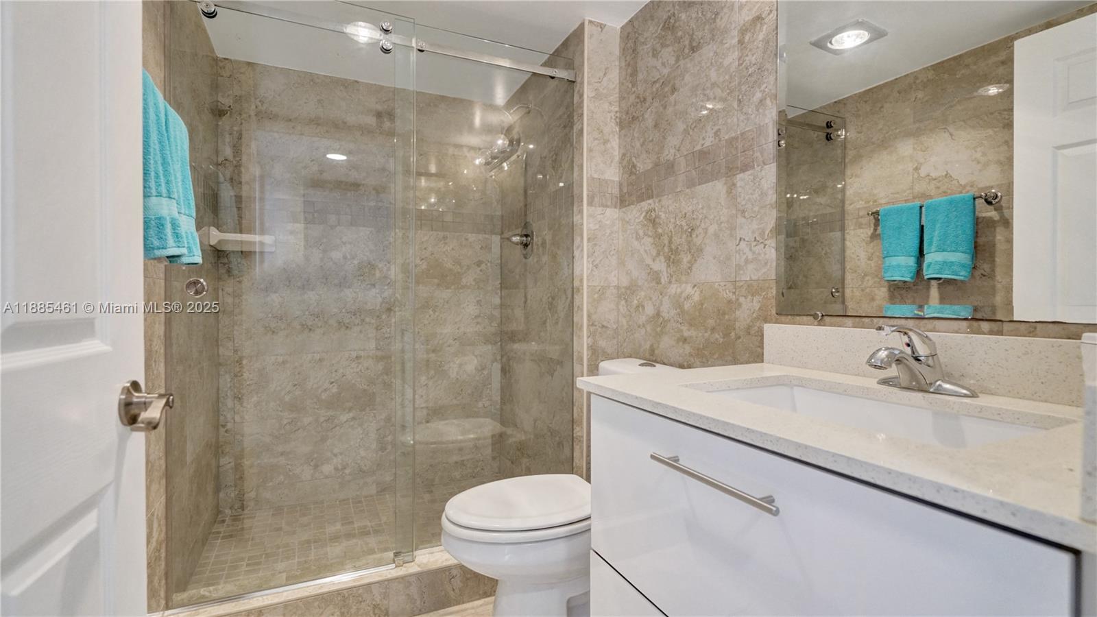 20505 E Country Club Dr # 2233