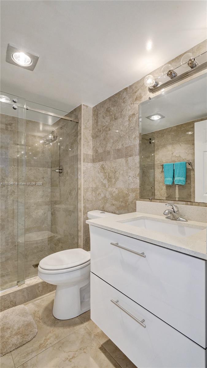 20505 E Country Club Dr # 2233