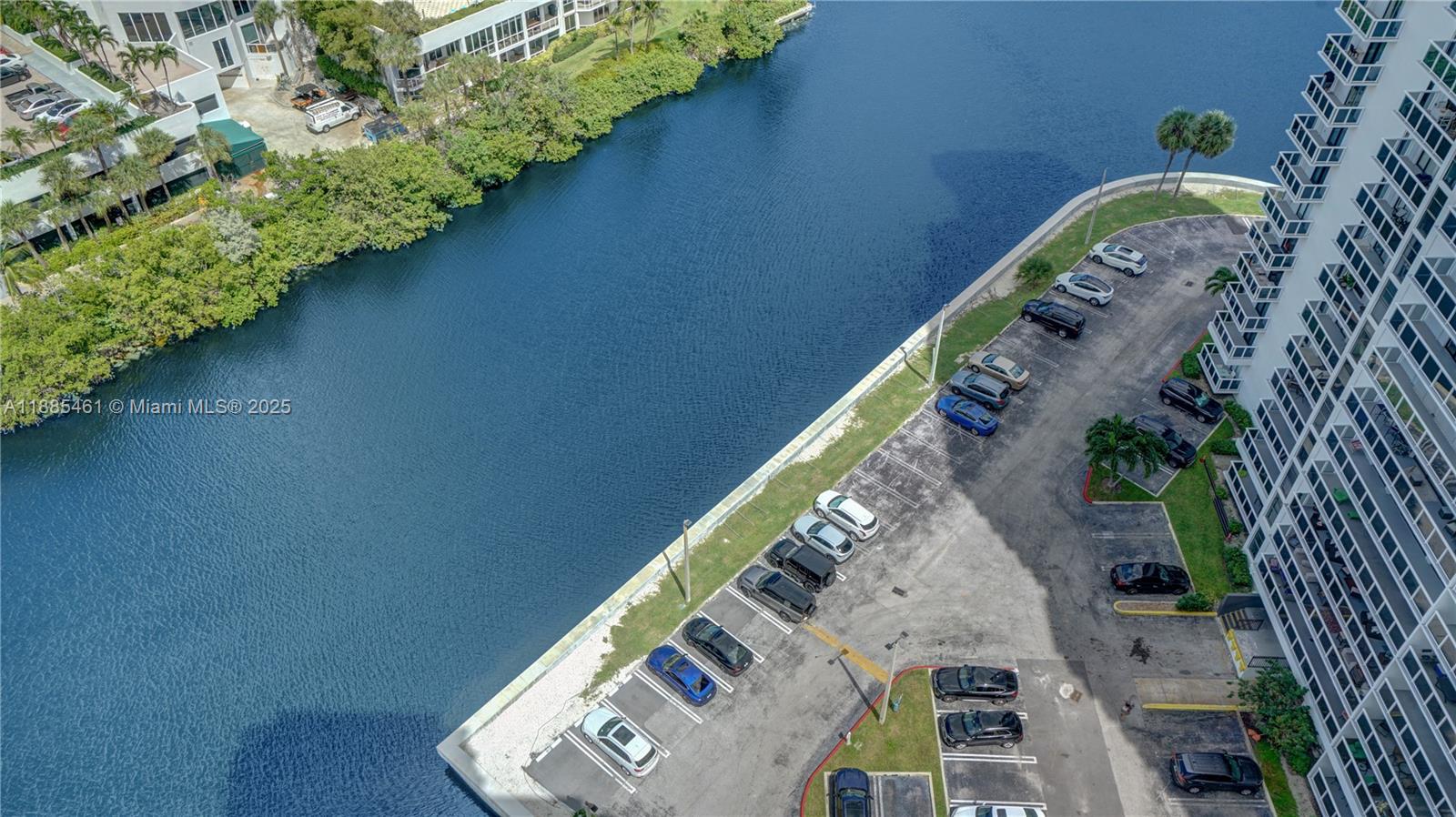 20505 E Country Club Dr # 2233