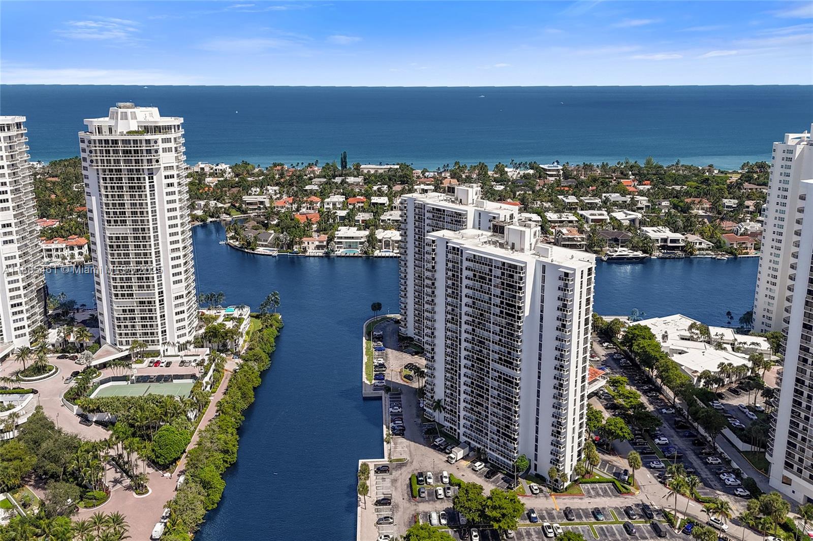 20505 E Country Club Dr # 2233