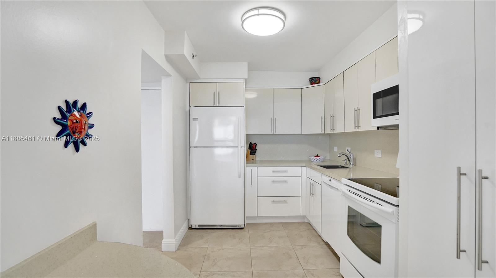 20505 E Country Club Dr # 2233