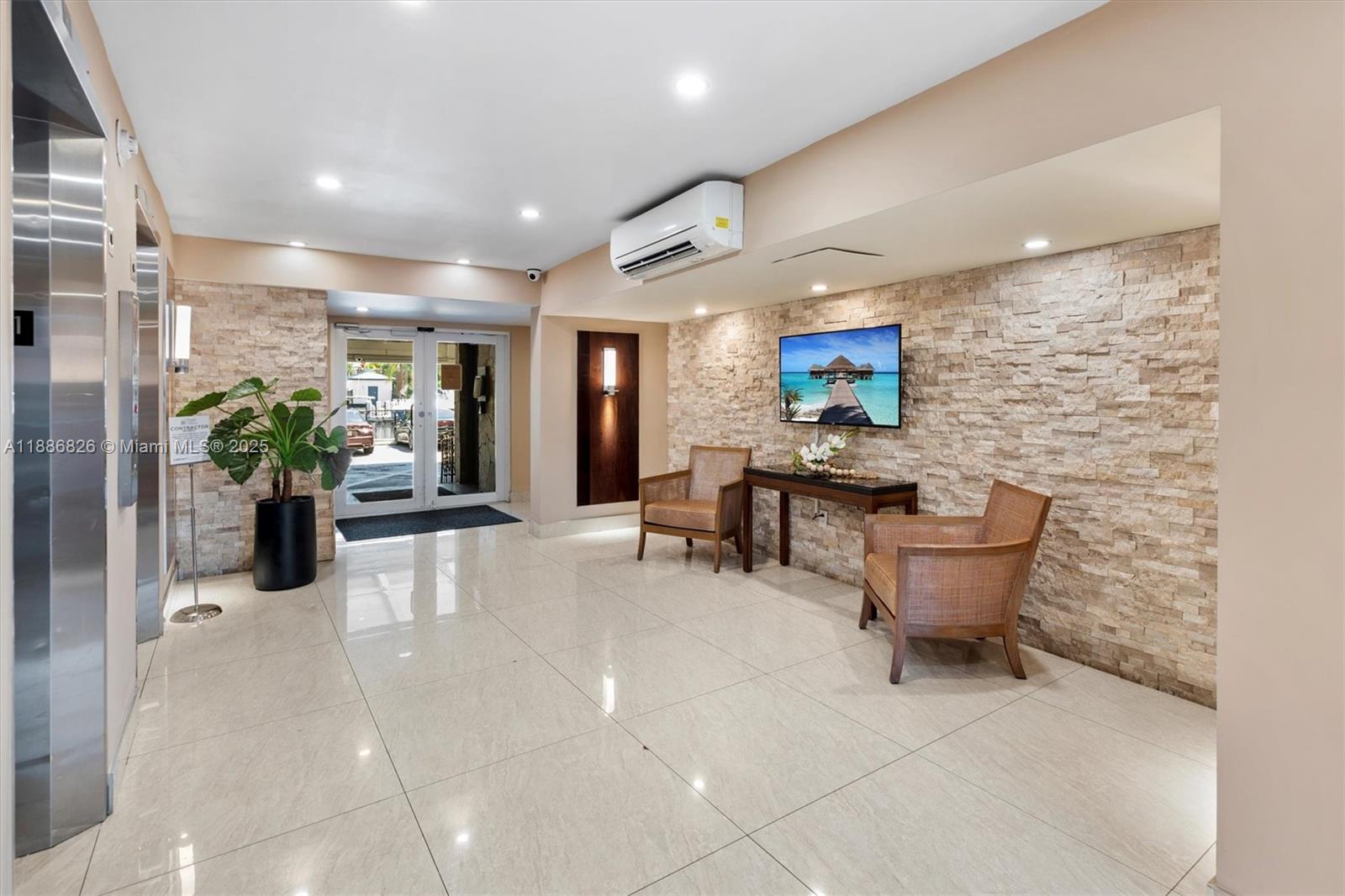 200 Diplomat Pkwy # 825