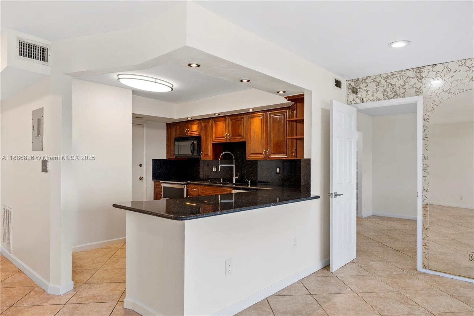 200 Diplomat Pkwy # 825