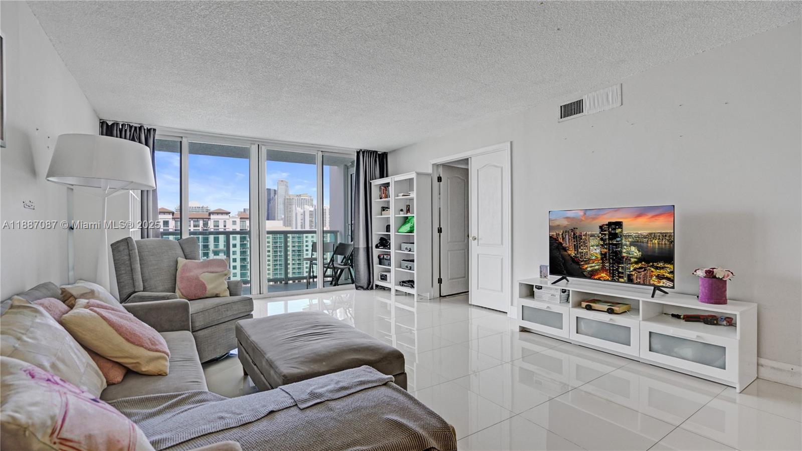 100 Bayview Dr # 1931