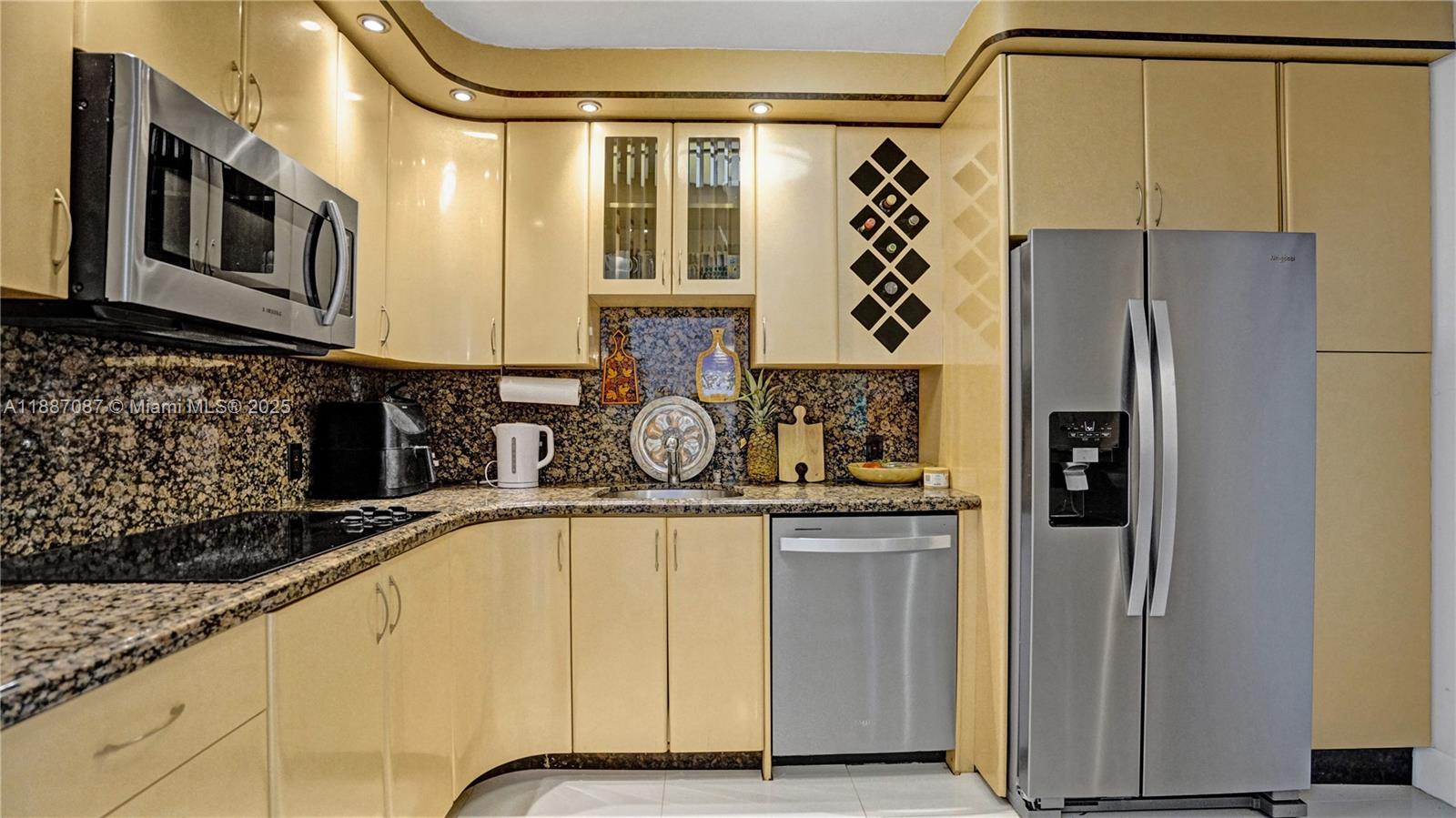 100 Bayview Dr # 1931