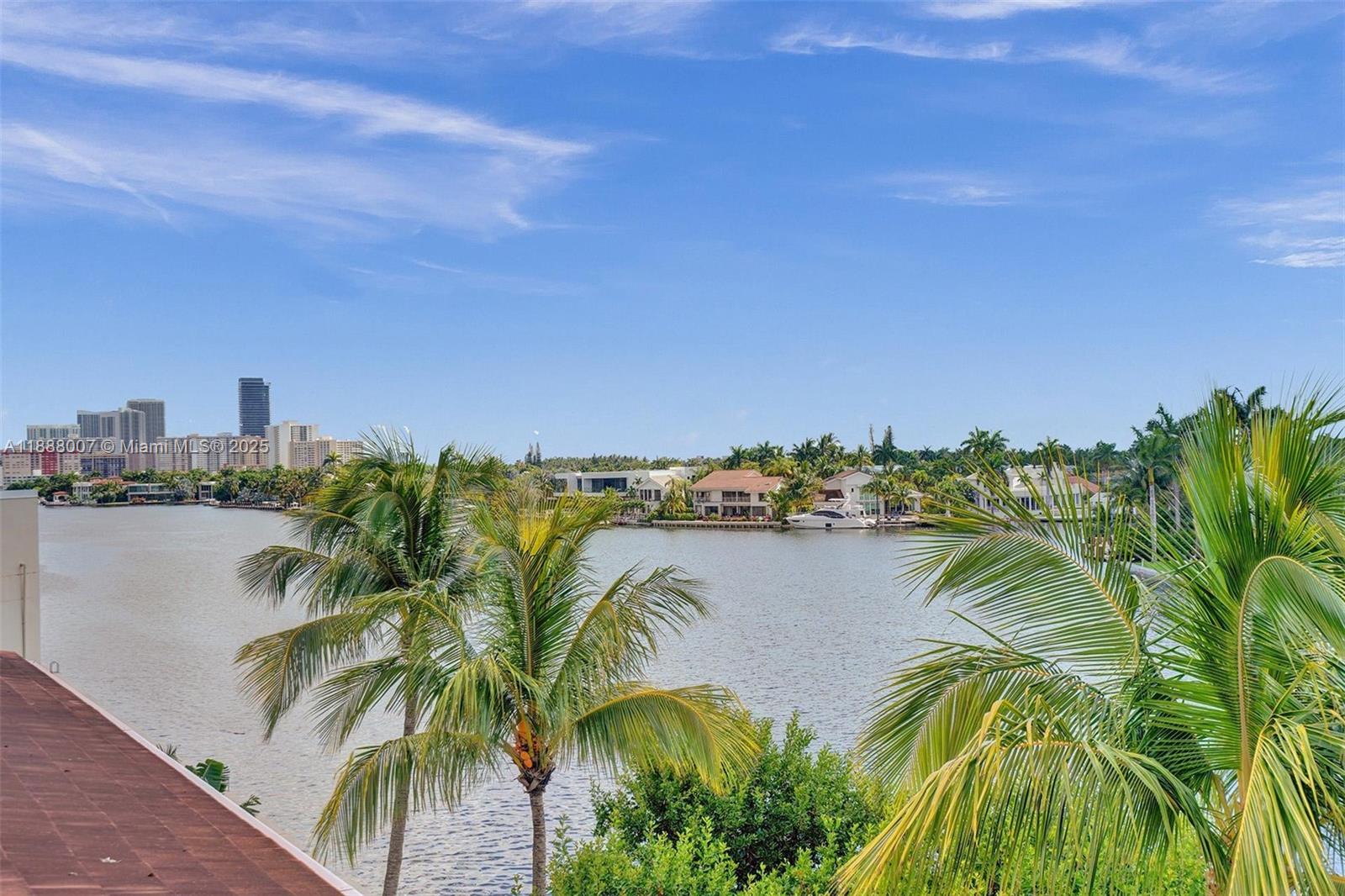 20185 E Country Club Dr # 1409