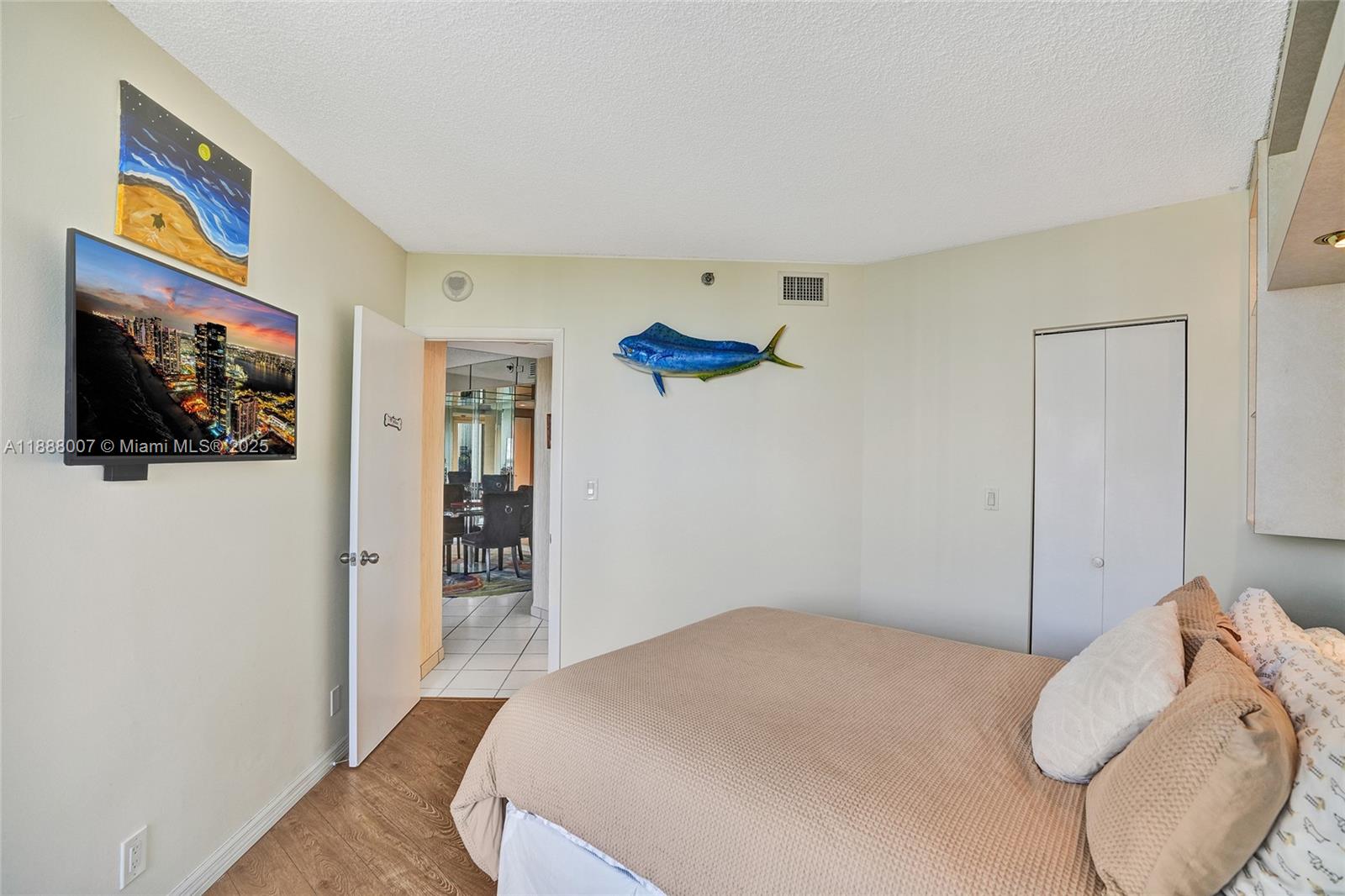 20185 E Country Club Dr # 1409