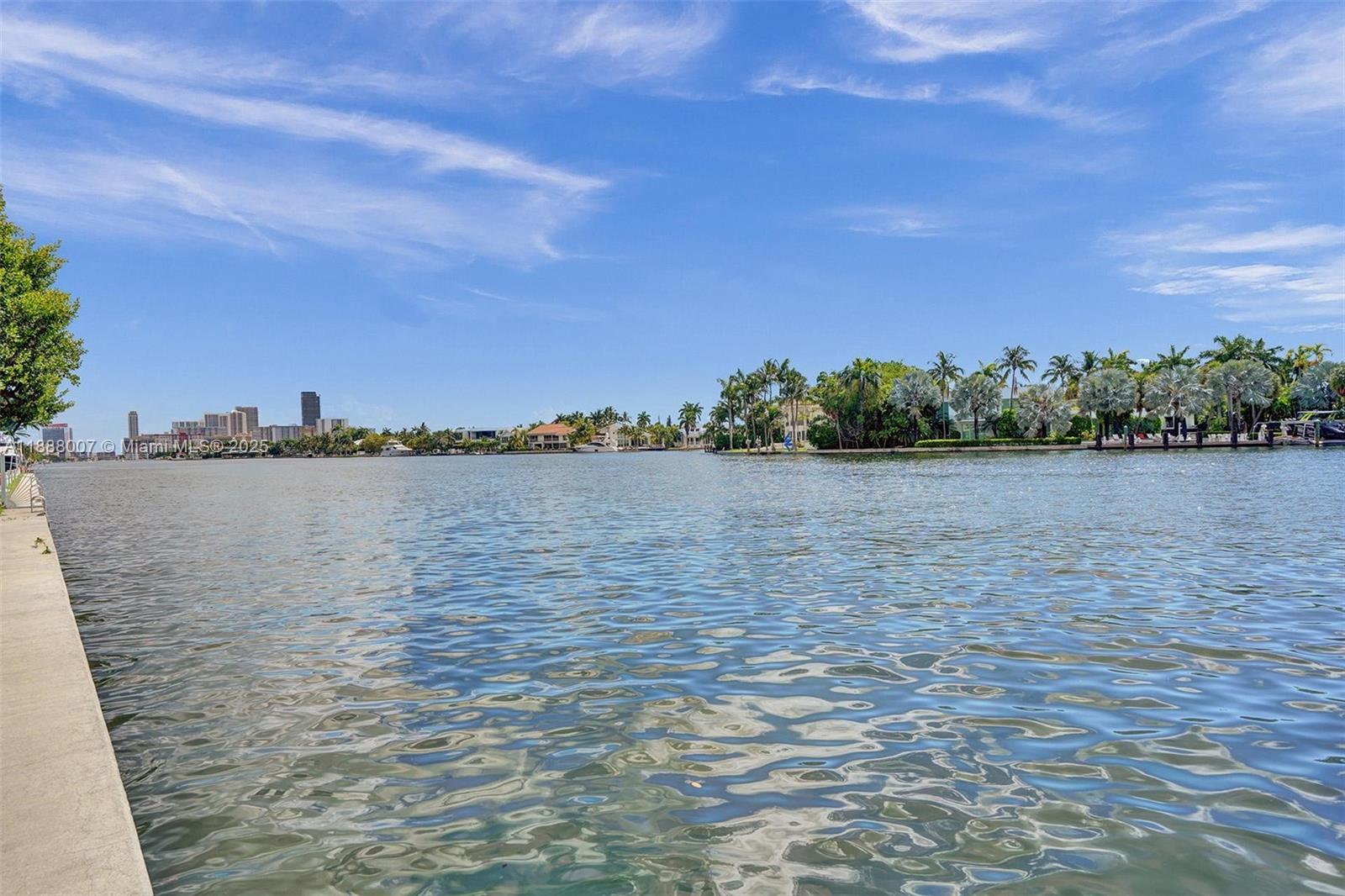 20185 E Country Club Dr # 1409